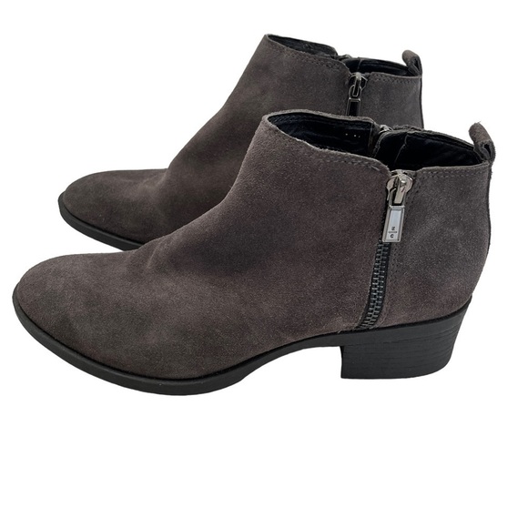 Kenneth Cole New York Dara Grey Geniune Suede Ankle Booties NWOT Size 7 - Picture 1 of 15